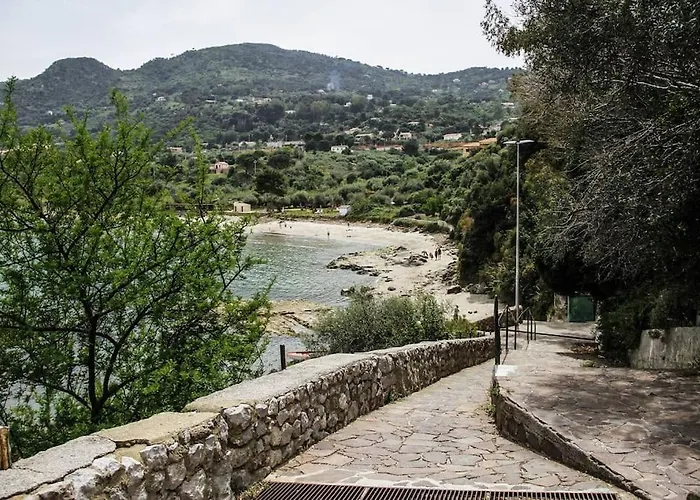 Laguna Blu Casa Sul Mare 公寓 切法卢