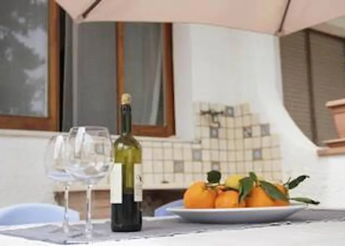 Laguna Blu Casa Sul Mare 切法卢